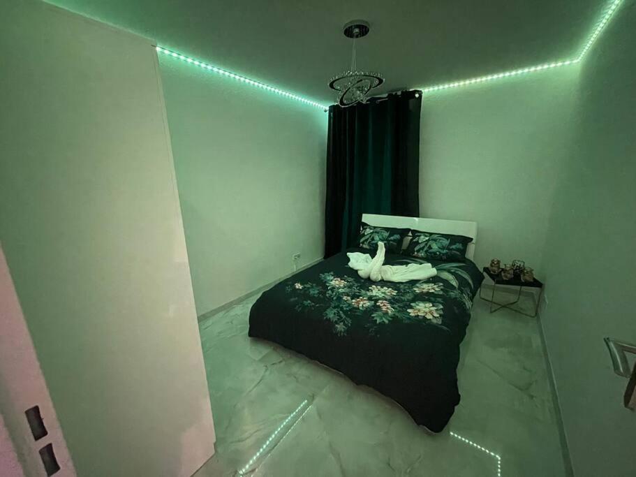 Golden Seconds Apartment Страсбург Екстериор снимка